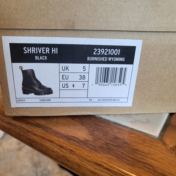 Doc  Martens “Shriver High” Black Boots - Picture 3 of 12